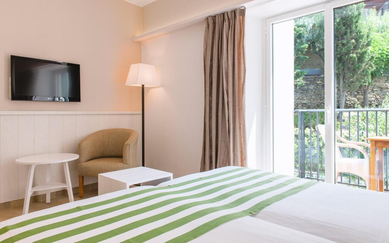 Hotel Playa Sol Cadaques Luaran gambar