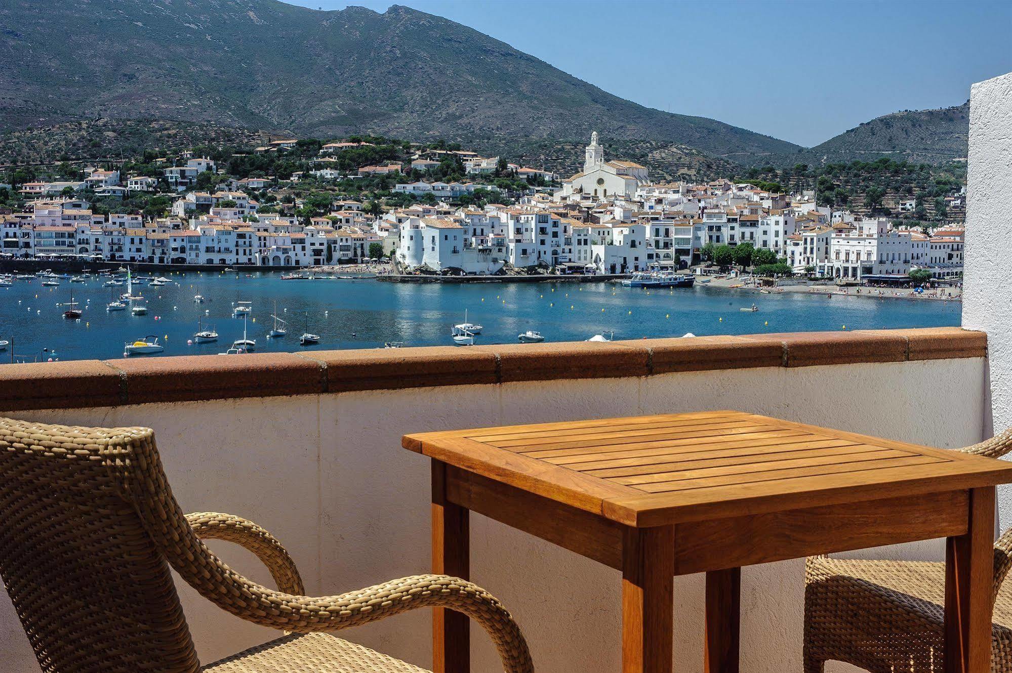 Hotel Playa Sol Cadaques Luaran gambar